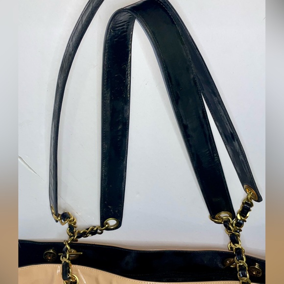 CHANEL Rare Coco Mark Chain Tote bag - Picture 17 of 17